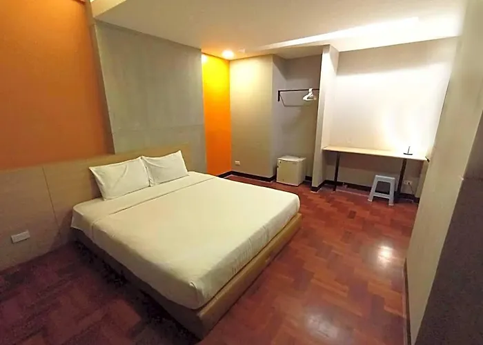 Go Silom - Bts Saint Louis 3*